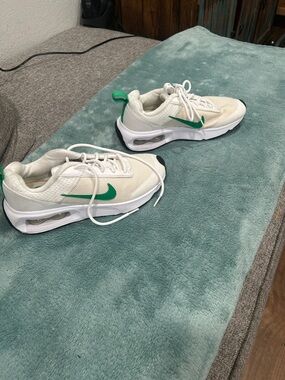 Nike Cream and Green Mesh Air-Cushioned Sneakers
